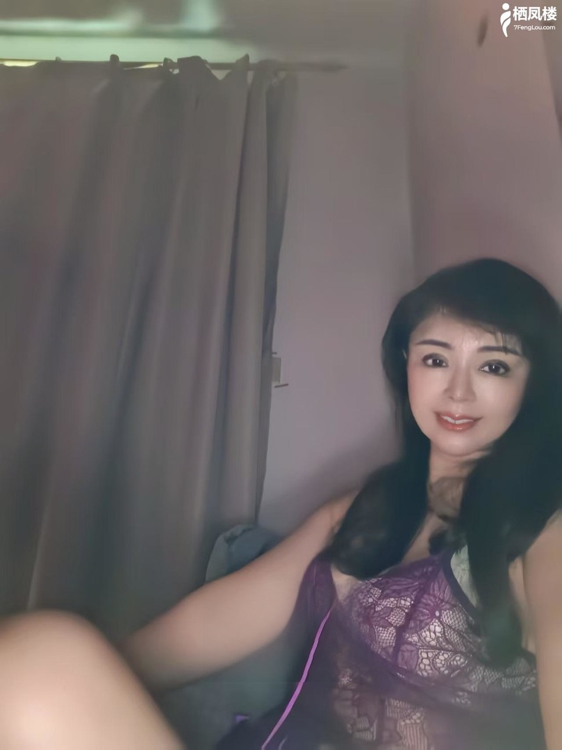 风骚大奶美少妇